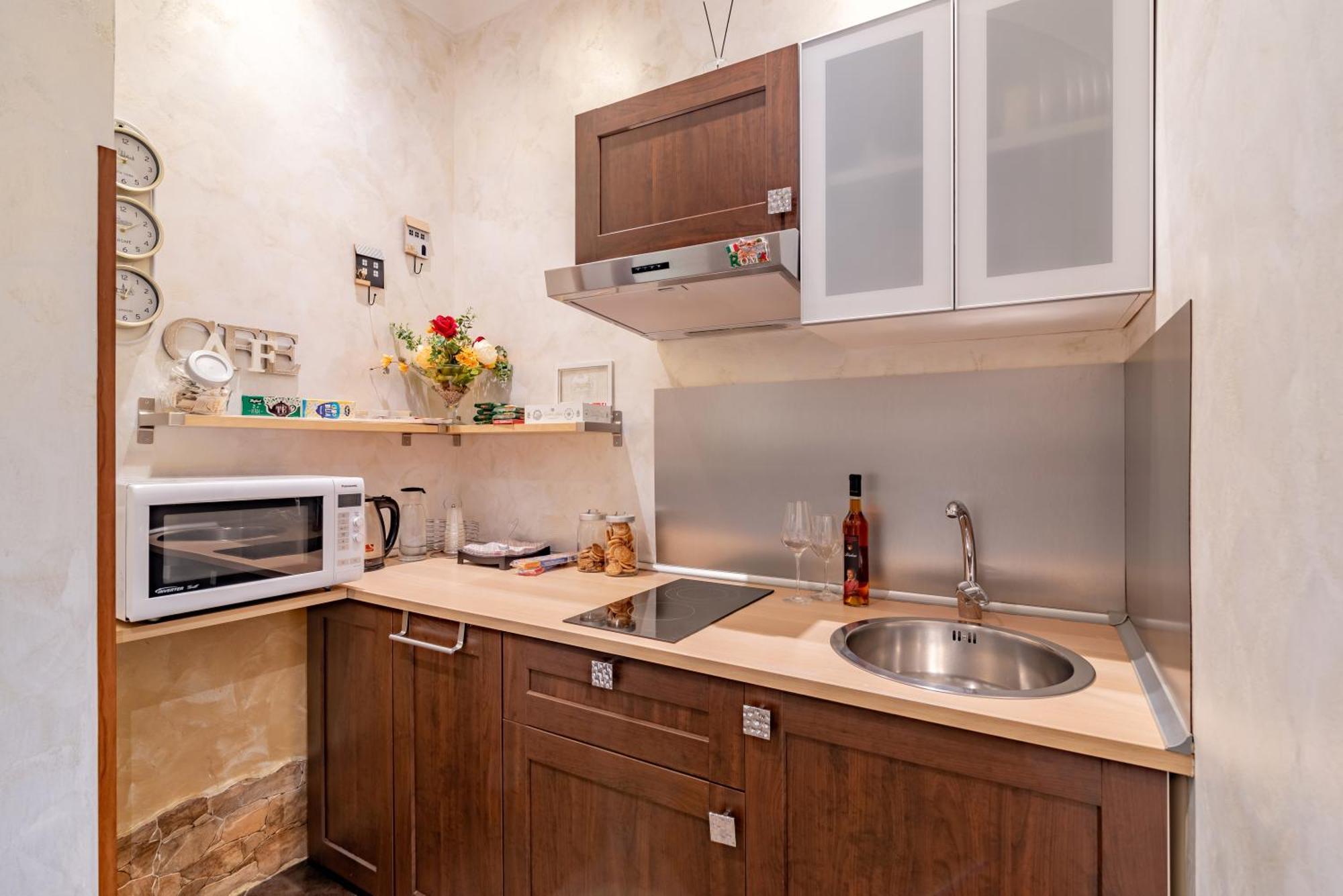 Alis Laura Guest House - 150M From Piazza Bologna Metro And 10 Minutes From The Colosseum المظهر الخارجي الصورة